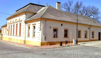 Dunaföldvári Művelődési Központ - Ilona U. 9