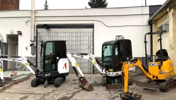 Simon Attila Ev. - Bobcat Minikotró Gépi földmunka - Landorhegyi Út 38