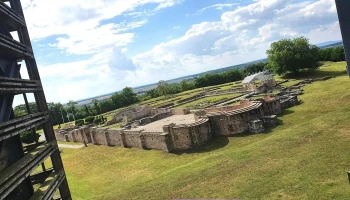 Szent Egyed bencés apátság romjai - Kupavárhegy
