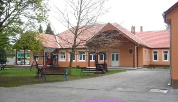 Vadvirág Művészeti Óvoda - Szent Imre U. 1