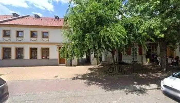 Ahmadne Dr Labanics Eva Utcakep Es 360deg - Szolnok