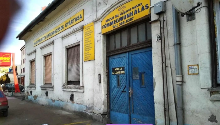 Auto Kuszob Osszes - Budapest