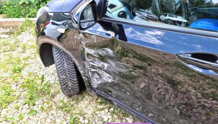Autokontroll 2000 Karosszeria Javito Muhely Karosszeria Lakatosfenyzo Alvazvedelemgumisgumiszervizjegkar Javitas A Tulajdonostol - Budapest