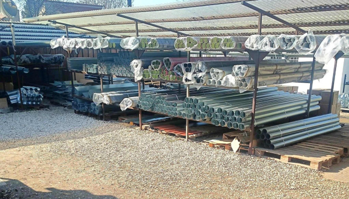 Badogos Szakuzlet Epitőanyagokat Forgalmazo Uzlet - Budapest