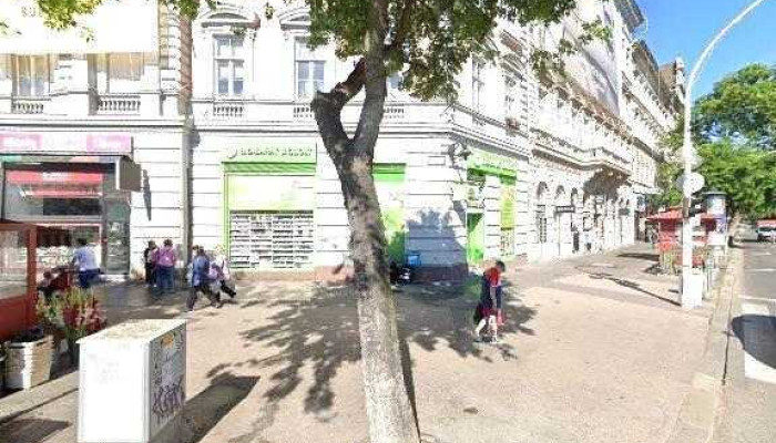 Bio -  Barat Bio - bolt Utcakep Es 360deg - Budapest