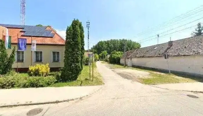 Bolcske Pincefalu Viz Es Szennyviz Beruhazas Vizikozmu Tarsulat Osszes - Bölcske