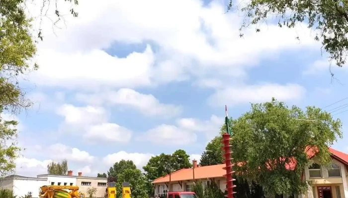 Botond 99 Melyepito Kft A Tulajdonostol - Kecskemét