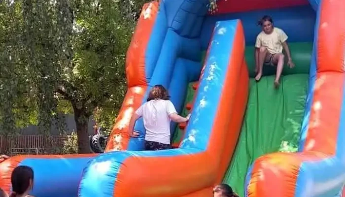 Cápa Kapitány ugrálóvár, légvár, cukorágyú, trambulin. Szántó Gyula E.v - Mosolygó U. 10