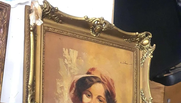 Darabanth Aukcioshaz Aukcioshaz - Budapest