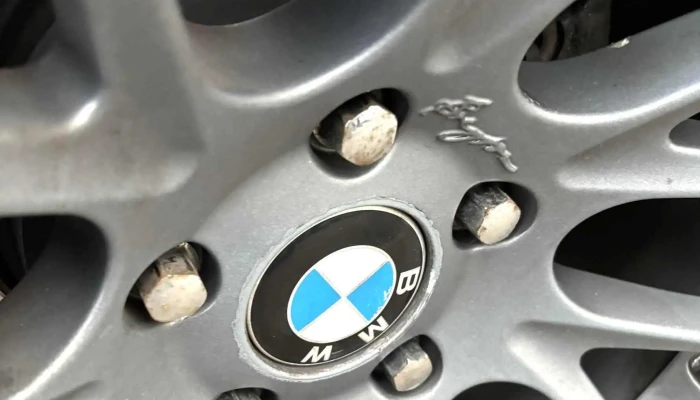Defect Cars Kftopel Bolt   Gumiszerviz Eredetisegvizsgalo Autoalkatresz Szakuzlet - Gyál