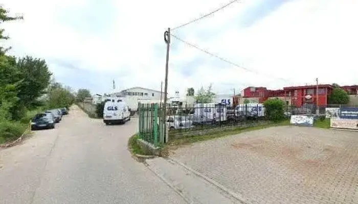 Dere -  Ker Bt Utcakep Es 360deg - Budakalász