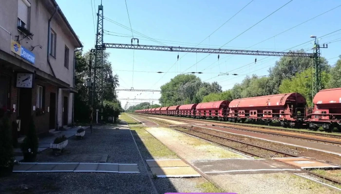 Devecser, vasútállomás - Magyarország
