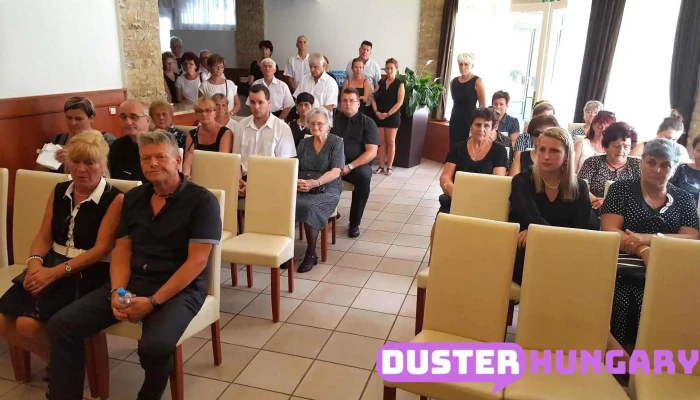 Dunaujvarosi Kegyelet Belul - Dunaújváros