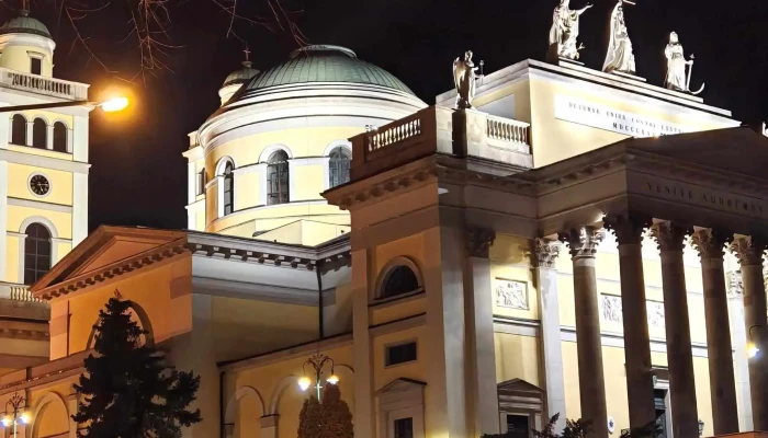 Egri Bazilika Es Foszekesegyhaz Akcio - Eger