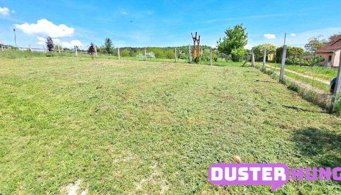 Fűkaszálás, fűnyírás és kertgondozás – Velencei-tó és környéke - Templom U. 54