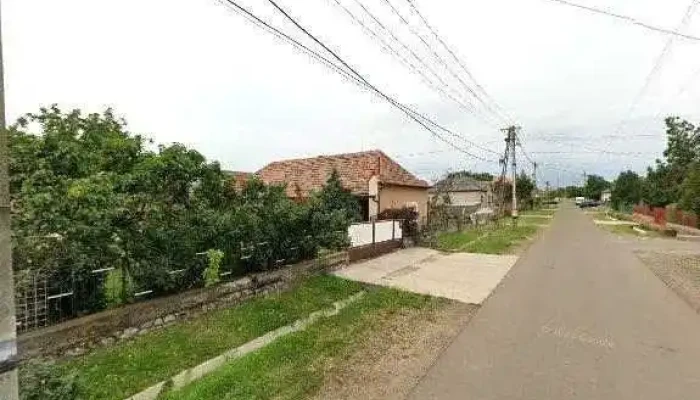 Garazskapu Es Kapuszerviz Eger Utcakep Es 360deg - Maklár