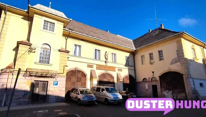 Gyöngyösi tűzoltó palota (a régi gyöngyösi tűzoltó laktanya) - Páter Kiss Szaléz U
