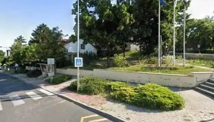 Gyor Moson Sopron Megyei Pedagogiai Szakszolgalat Pannonhalmi Tagintezmenye Utcakep Es 360deg - Pannonhalma