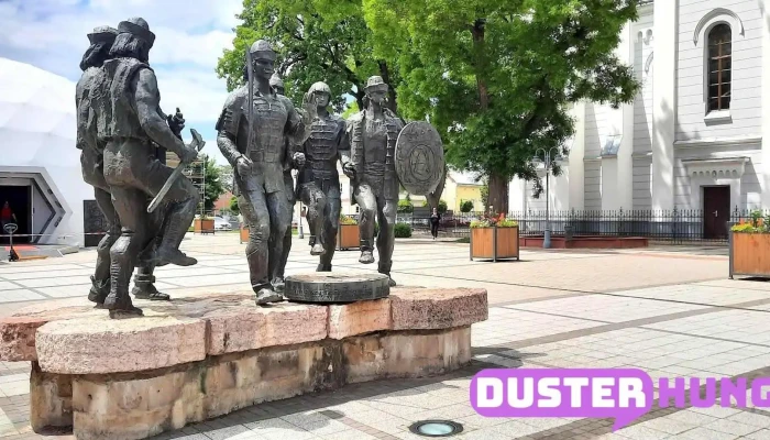 Hajduboszormenyi Kertesz Laszlo Varosi Konyvtar Osszes - Hajdúböszörmény
