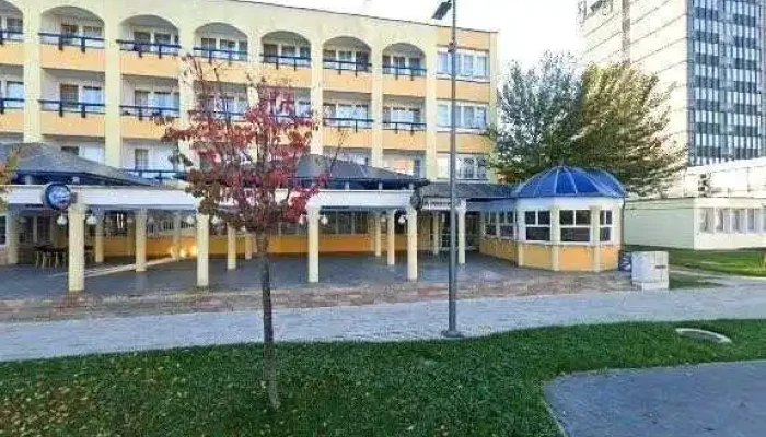 Hunguest Hotel Apollo -  Utcakep Es 360deg - Hajdúszoboszló