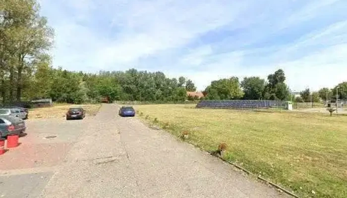 Hunter S -  Xxl Gumiszerviz Es Autoszerviz Utcakep Es 360deg - Lajosmizse