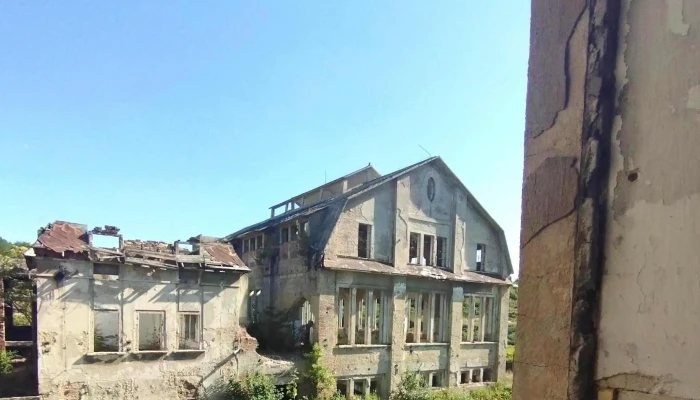 Istvan Akna Volt Banyatelep Nyitva Most - Pécs