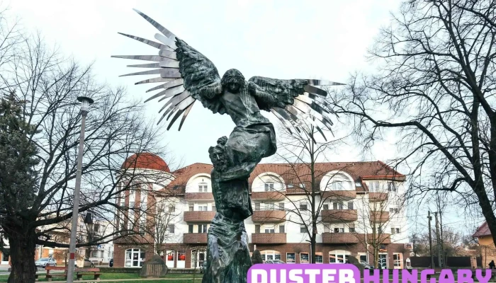 Jákob küzdelme az Angyallal - Vasvári Pál Tér