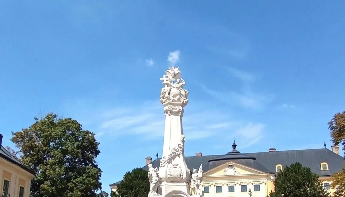 Kalocsai Nagyboldogasszony Foszekesegyhaz Kalocsa - Kalocsa