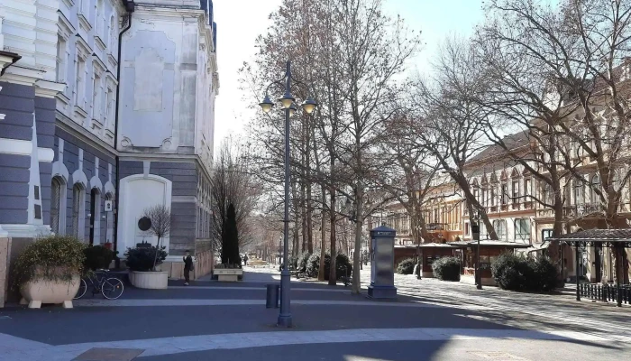 Kaposvari Polgarmesteri Hivatal Arak - Kaposvár