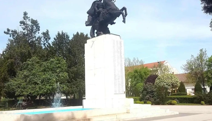 Karcagi Járásbíróság - Kossuth Tér 5