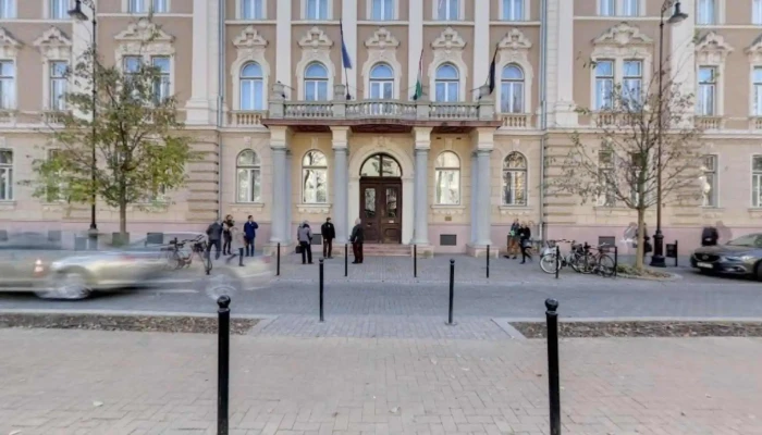 Kecskemeti Torvenyszek Utcakep Es 360deg - Kecskemét
