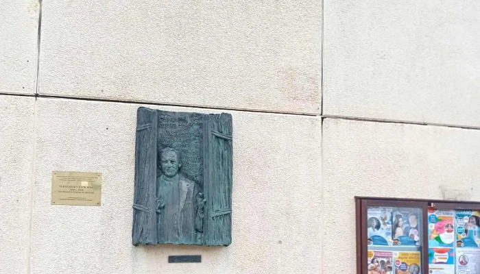 Kondor Bela Kozossegi Haz Kozossegi Kozpont - Budapest
