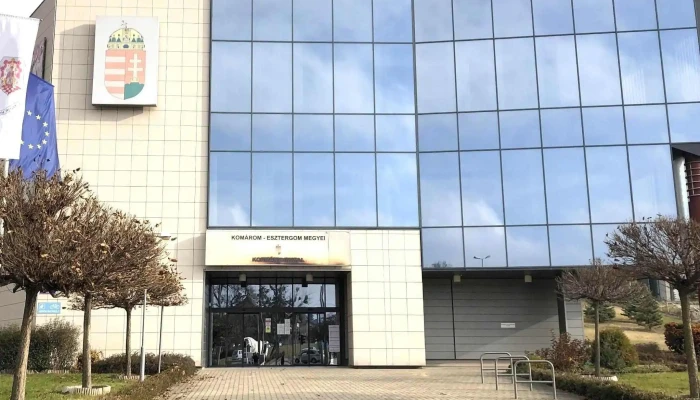 Kormanyablak Allami Kormanyhivatal - Tatabánya