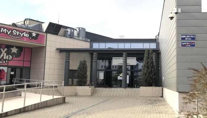 Kormanyablak Nyitva Most - Tatabánya