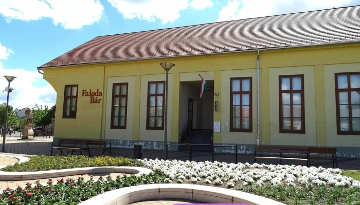 Kormányablak Tolna - Hősök Tere 2
