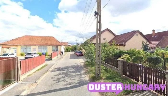 Kosztyu Barna - Somogyi Béla U. 4