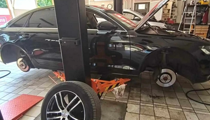 Kslk Garage Kft Videok - Tiszaföldvár