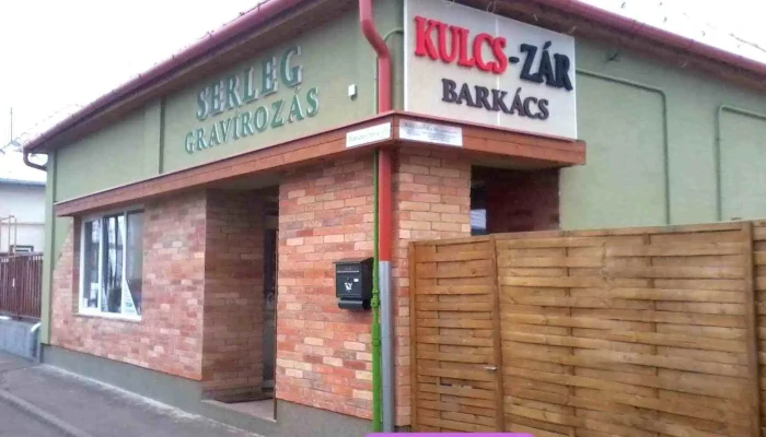 Kulcsmásolás, Zár Szaküzlet, Serleg - Ajándék Számítógépes Gravírozás - Hatvany Irén U. 13