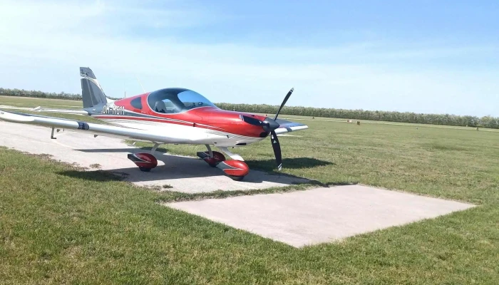Lhsk Siofok Kiliti Repuloter Airport Repulőter - Siófok