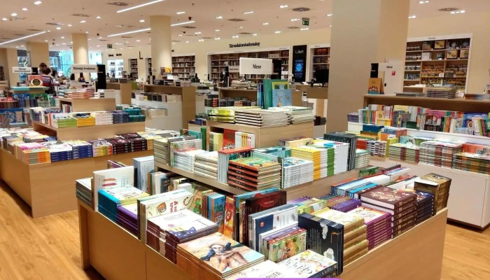 Libri Konyvpalota Konyvespolc - Budapest