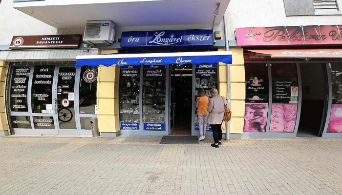 Longável Lajosné - József Attila U. 2