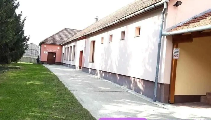 Madocsai Könyvtári, Információs és Közösségi Hely - Fő U. 19