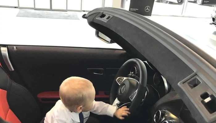 Mercedes -  Benz Hovany Kecskemet Instagram - Kecskemét