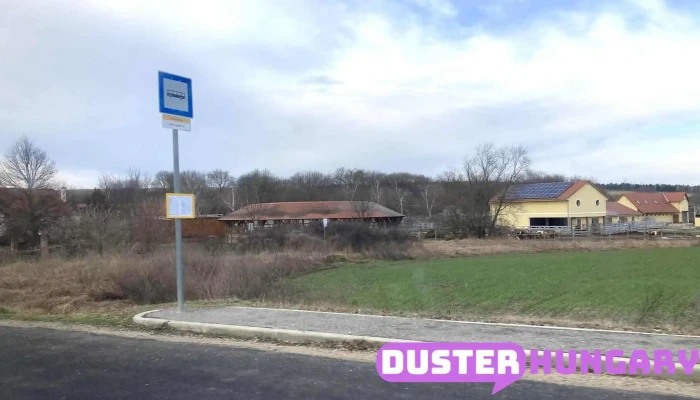 Nemesvámos, alsó bejárati út - Magyarország