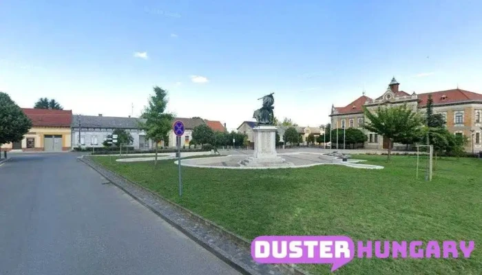 Nemzeti Adó- és Vámhivatal - Hősök Tere 2