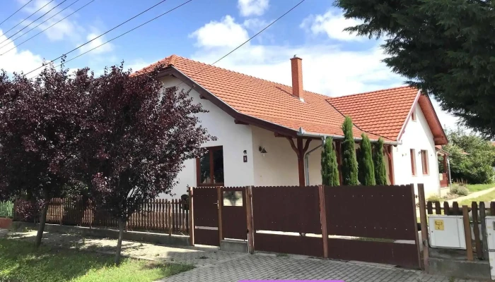 NeoFabrik Kft. - Egyedi póló készítés - Szent István U. 9