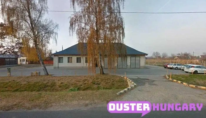 Országos Mentőszolgálat Mentőállomása - Szent István U. 38