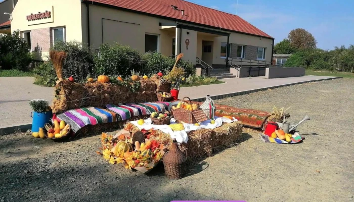 Orvosi Rendelő - Vasút U