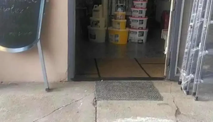Otthon Point Vegyes Iparcikk Kereskedes Videok - Budapest