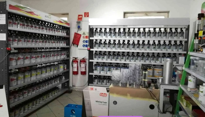 Perfect Lux Autofestek Szakuzlet Es Muanyaghegesztes Belul - Esztergom